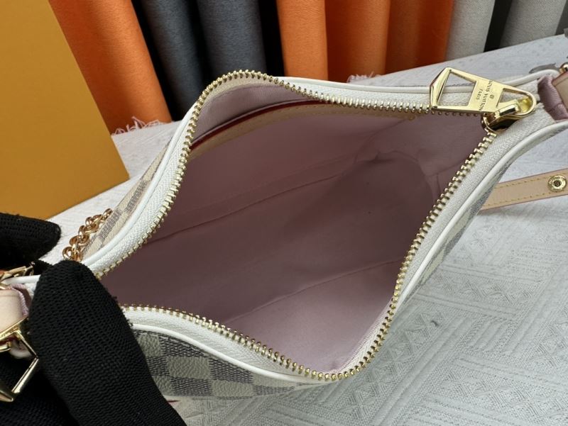 Louis Vuitton Hobo Bags